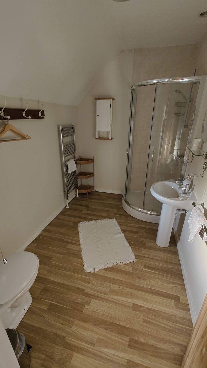 One of the en-suite bathrooms at The Old Post House